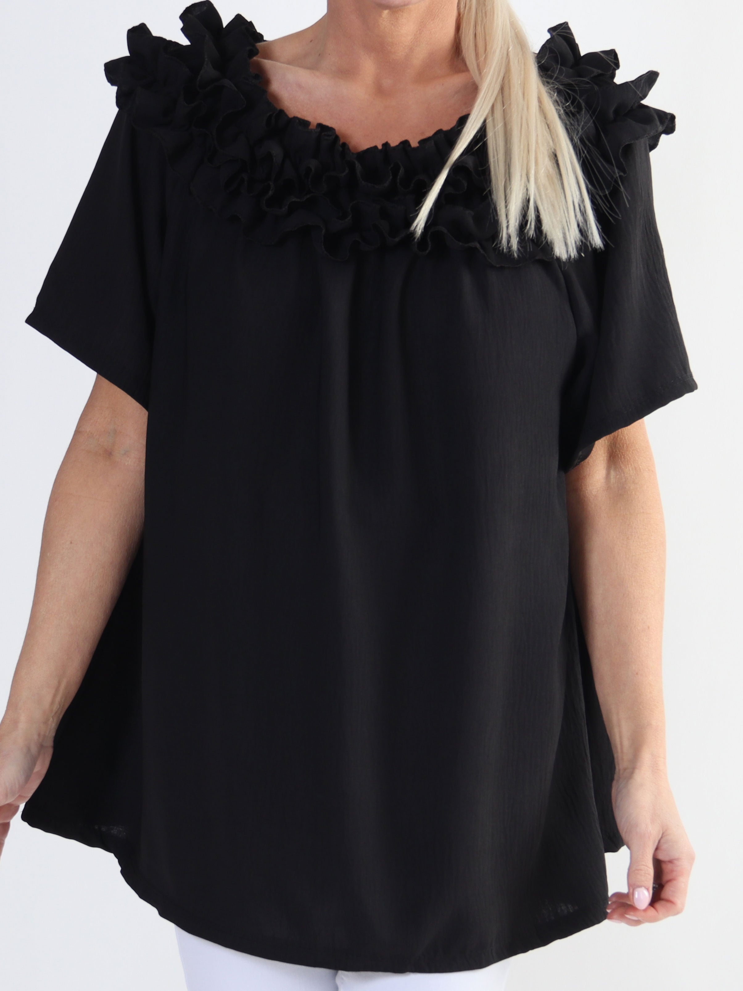 Chili Sleeveless - Plus size tunika med elastik og flæser i udskæringen